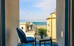 Gabbiano Suites